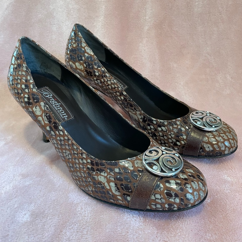 Brighton Blaze Snakeskin Print Heels Size 7.5 Round Toe 3 Inch Heel Brown Silver